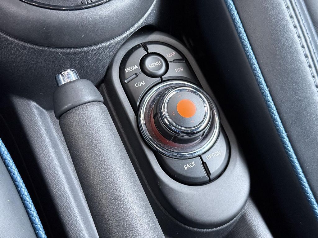 MINI Cooper Cabrio 2020