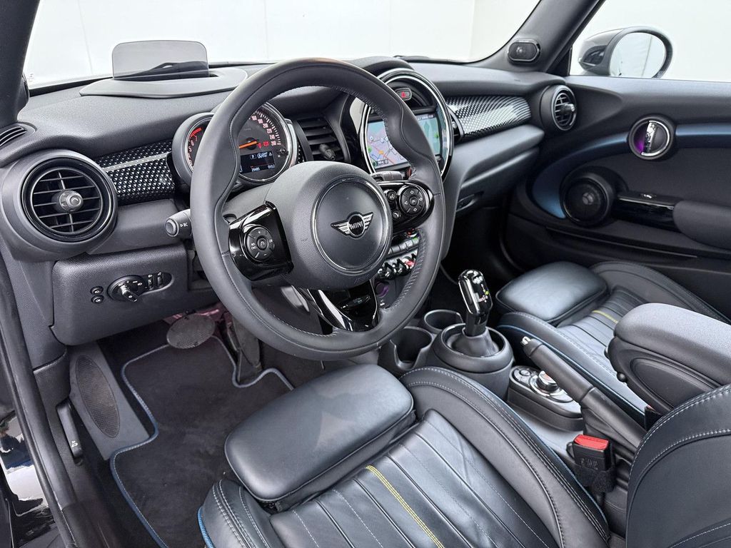 MINI Cooper Cabrio 2020