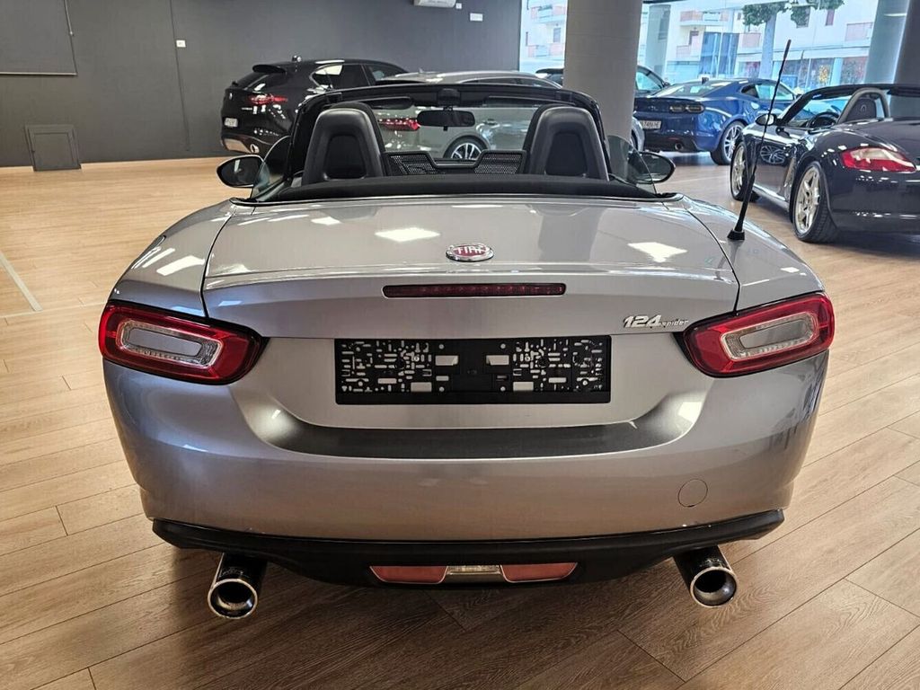 Fiat 124 Spider 2017