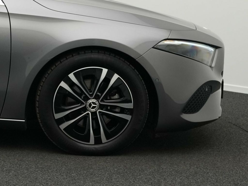 Mercedes-Benz A 180 2024