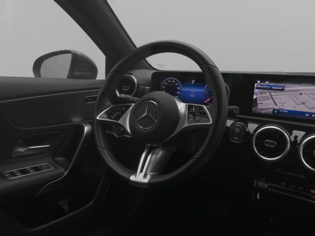 Mercedes-Benz A 180 2024