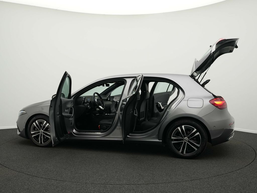 Mercedes-Benz A 180 2024