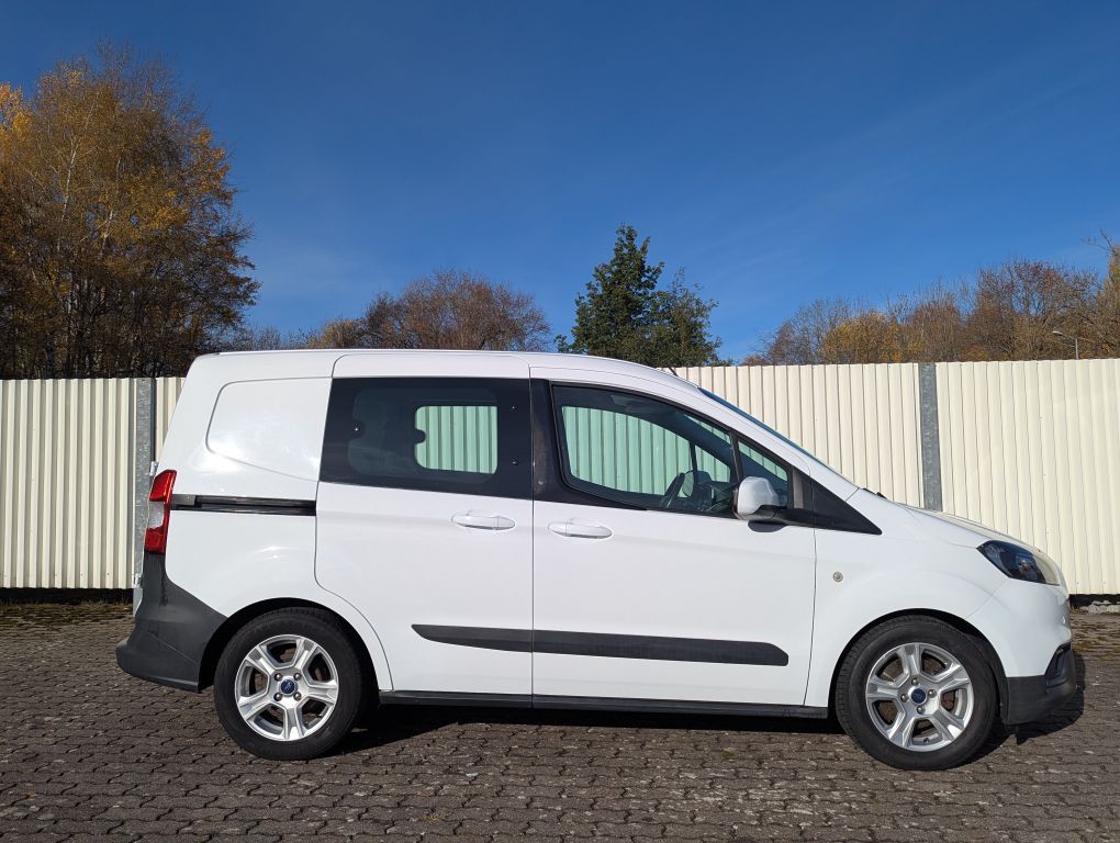 Ford Transit Courier 2020