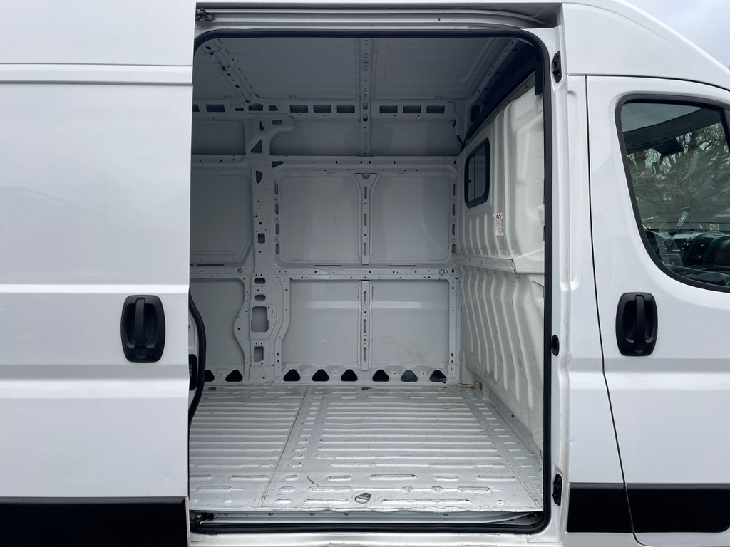 Opel Movano 2023