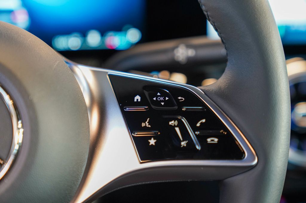 Mercedes-Benz GLA 200 2025