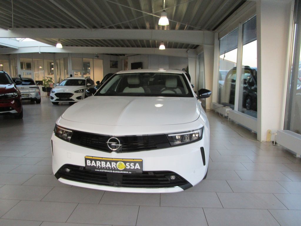 Opel Astra 2022