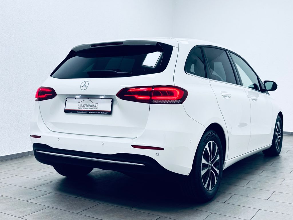 Mercedes-Benz B 180 2022