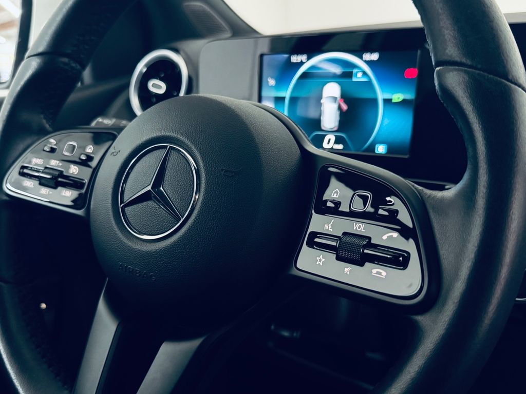 Mercedes-Benz B 180 2022