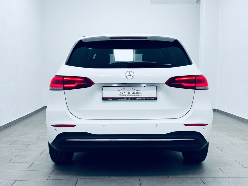 Mercedes-Benz B 180 2022