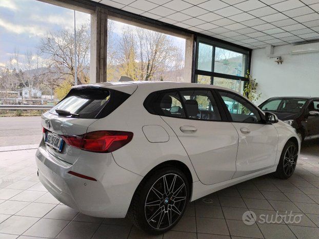 BMW 116 2021