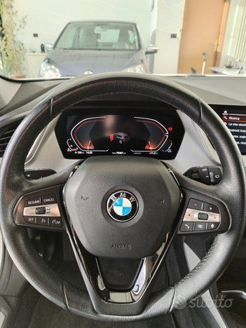 BMW 116 2021