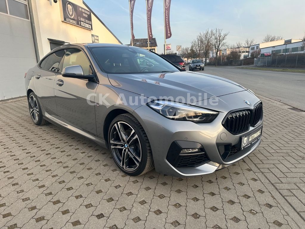 BMW 218 2022