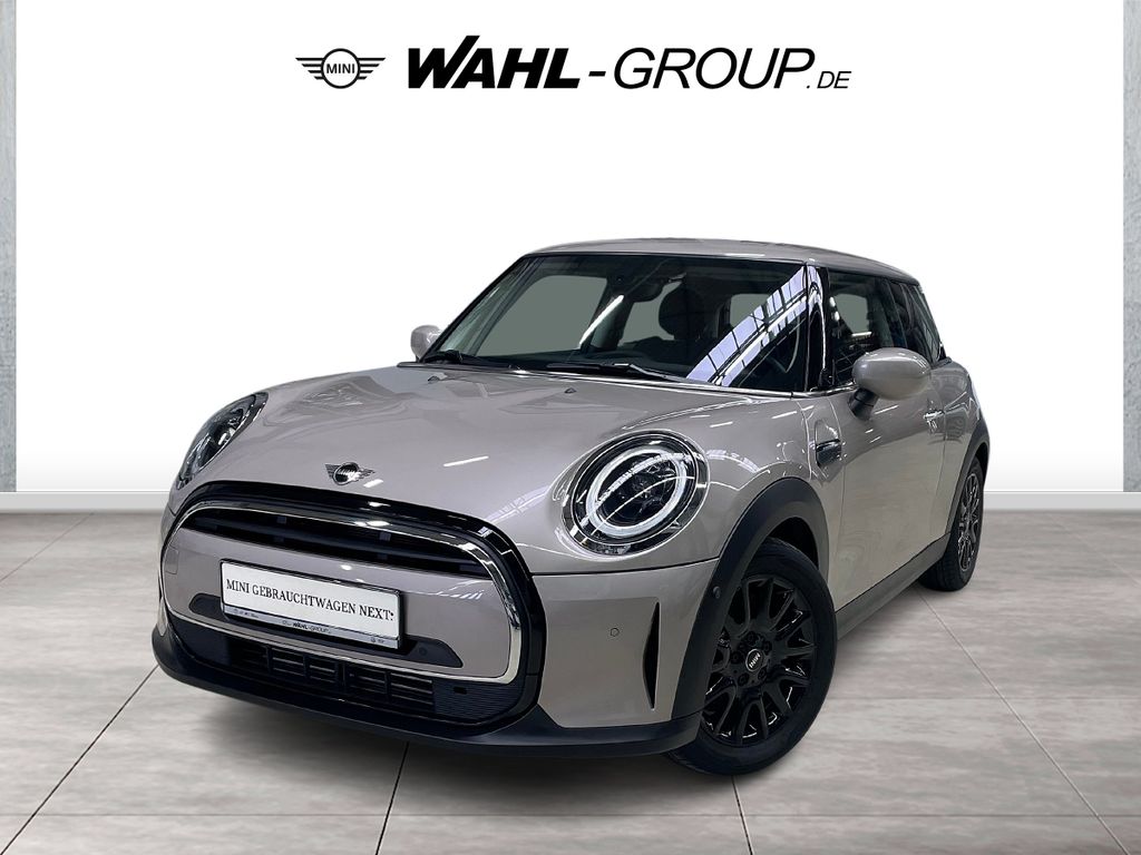 MINI ONE 2022