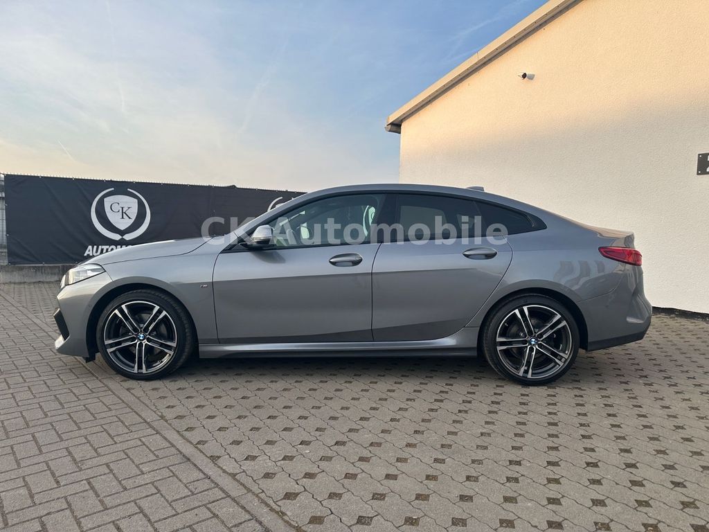 BMW 218 2022