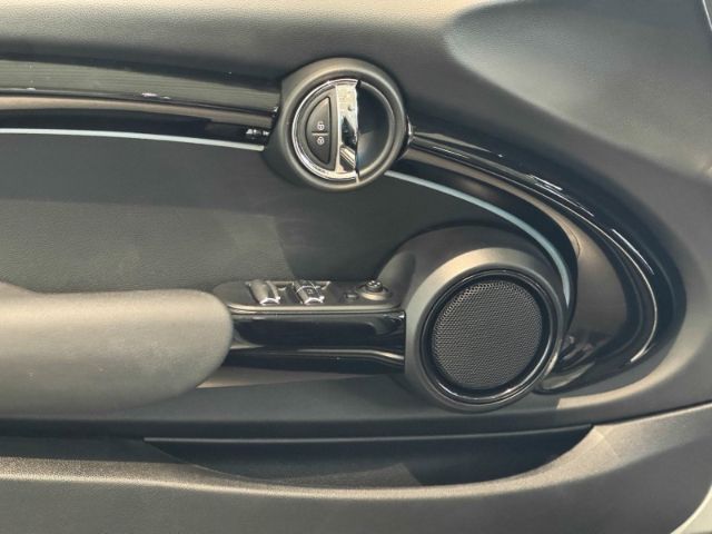 MINI One Cabrio 2021