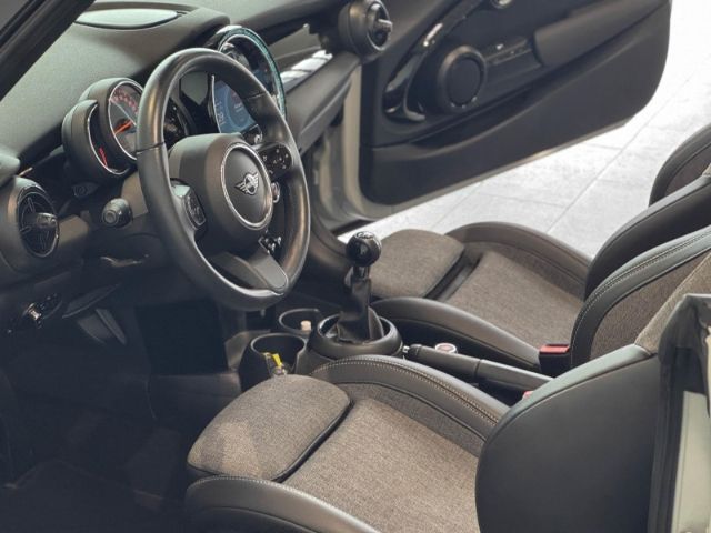 MINI One Cabrio 2021