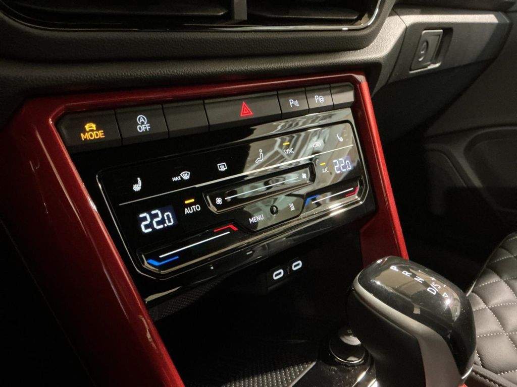 Volkswagen T-Roc 2025