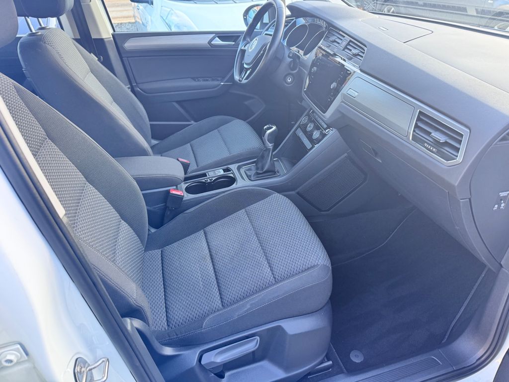 Volkswagen Touran 2021