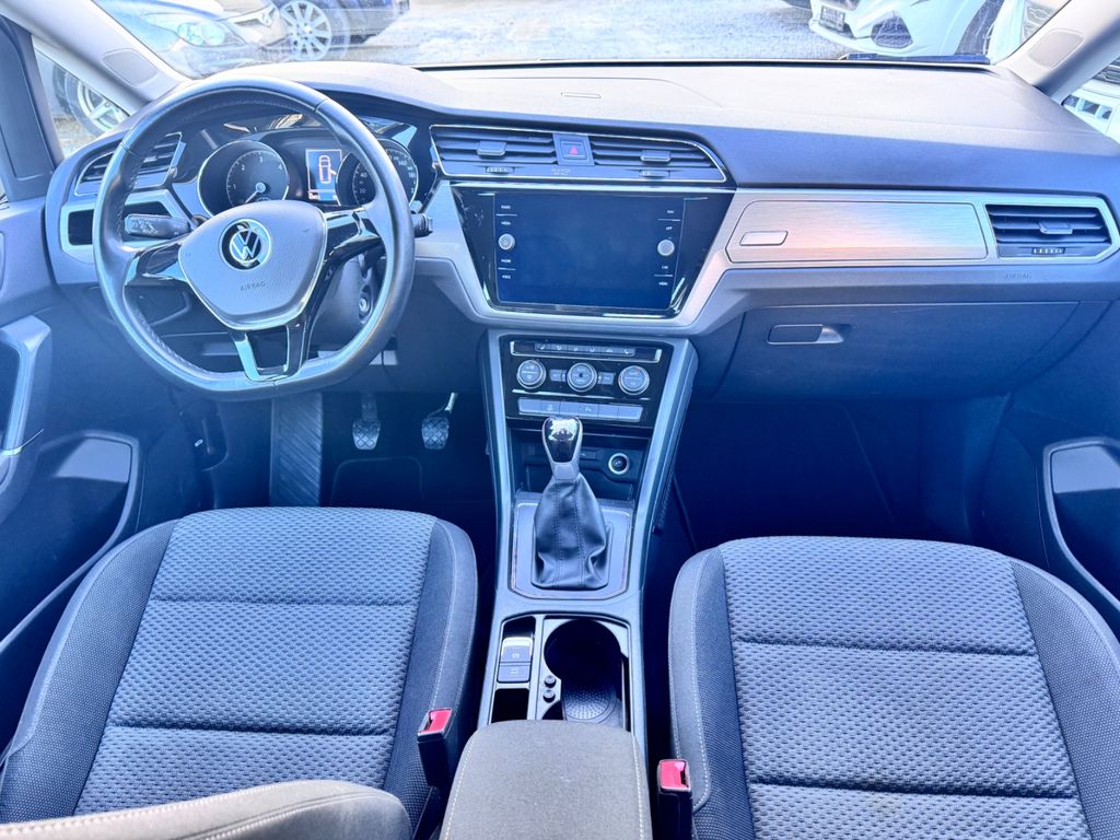 Volkswagen Touran 2021