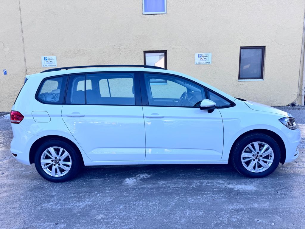 Volkswagen Touran 2021