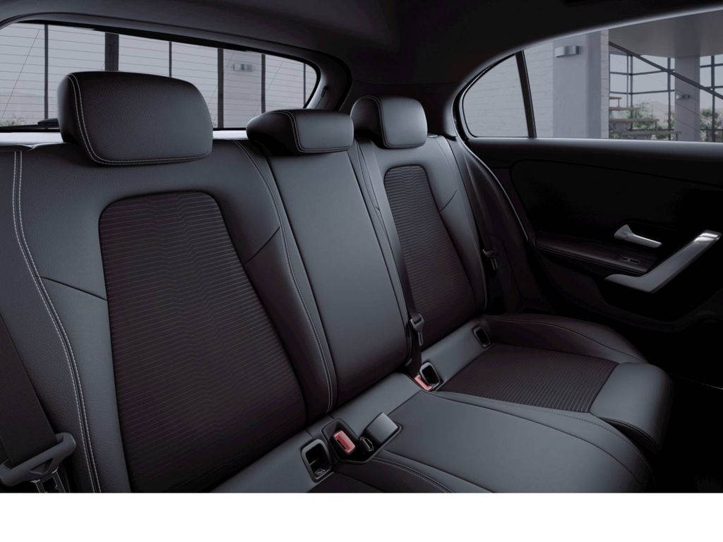 Mercedes-Benz A 250 2021