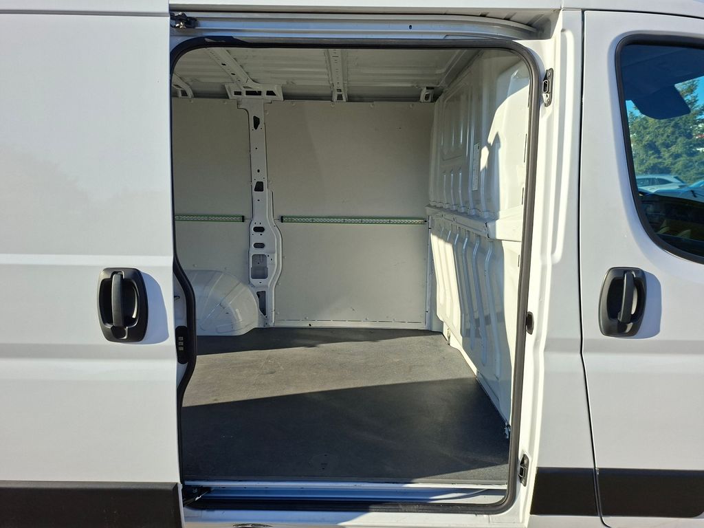 Opel Movano 2024