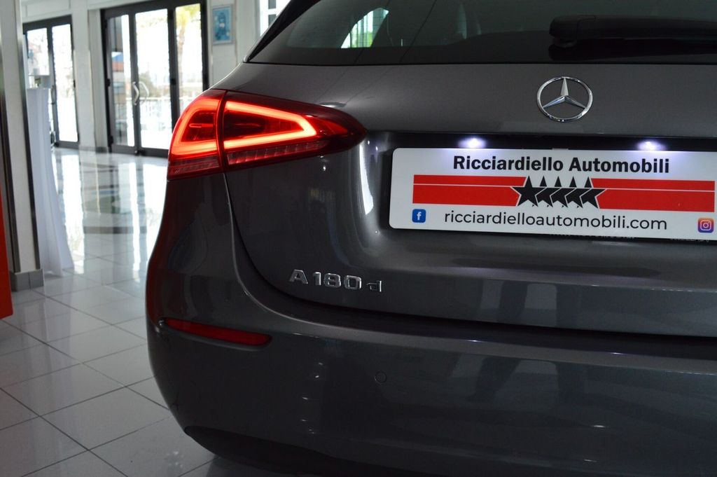 Mercedes-Benz A 180 2022