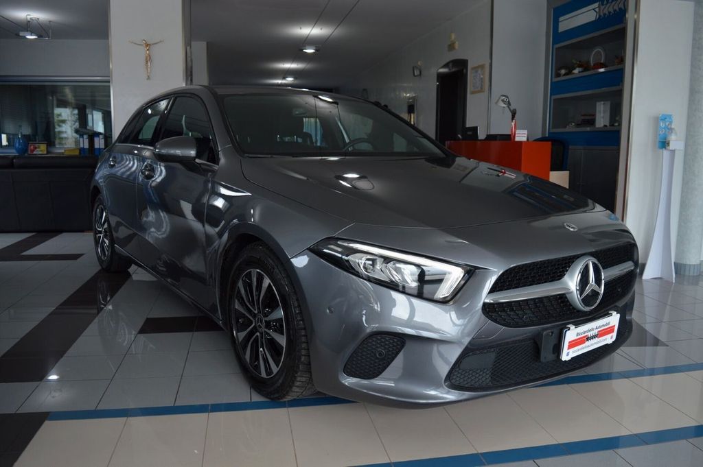Mercedes-Benz A 180 2022