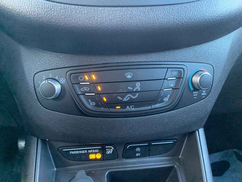 Ford Transit Courier 2023