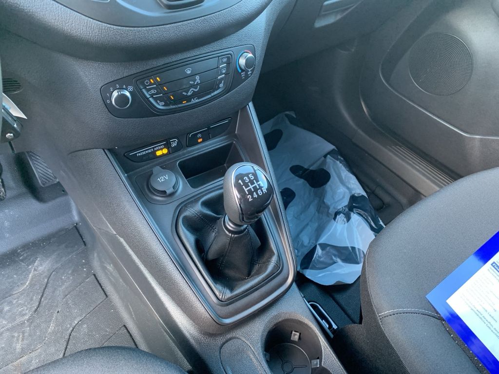 Ford Transit Courier 2023