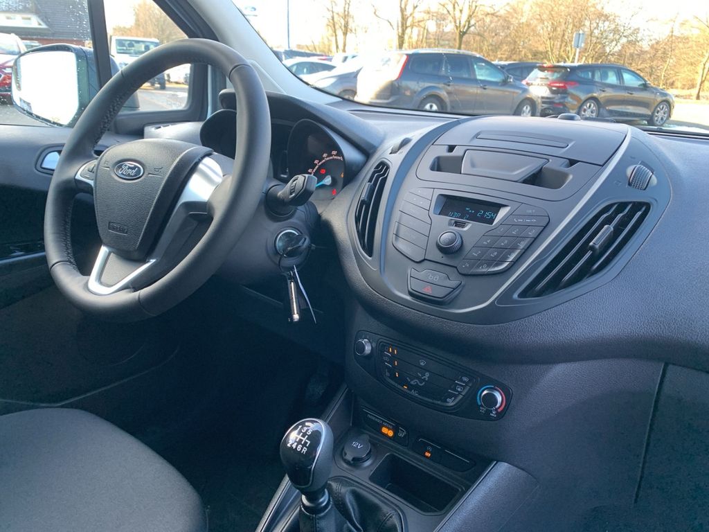 Ford Transit Courier 2023