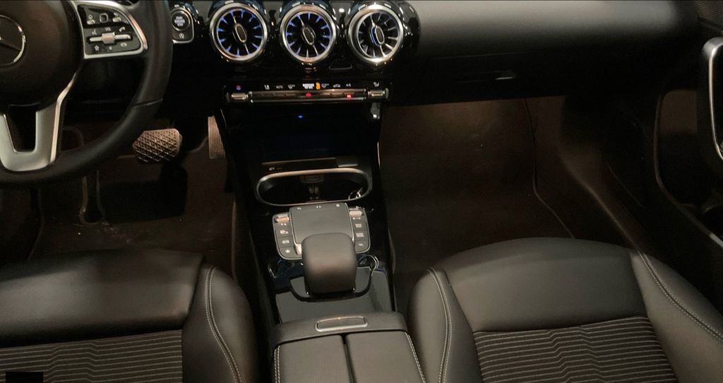 Mercedes-Benz A 180 2022