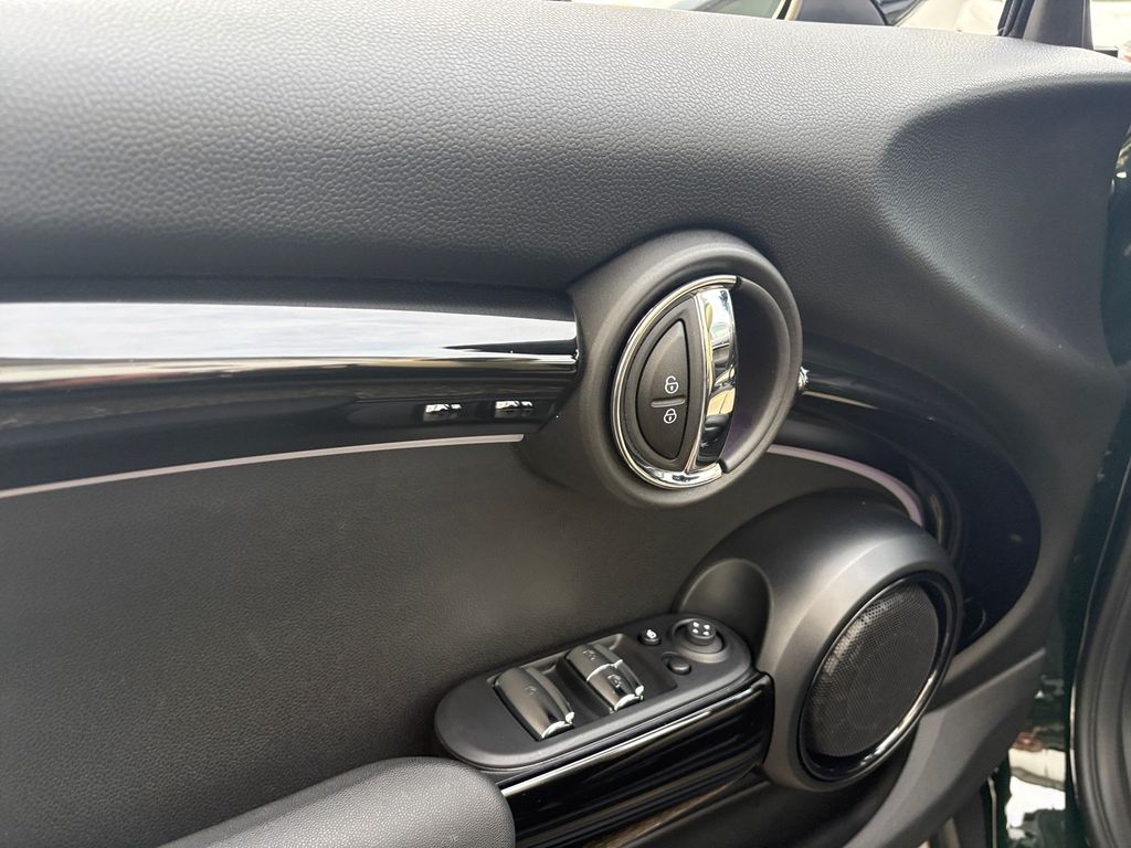 MINI Cooper Cabrio 2022