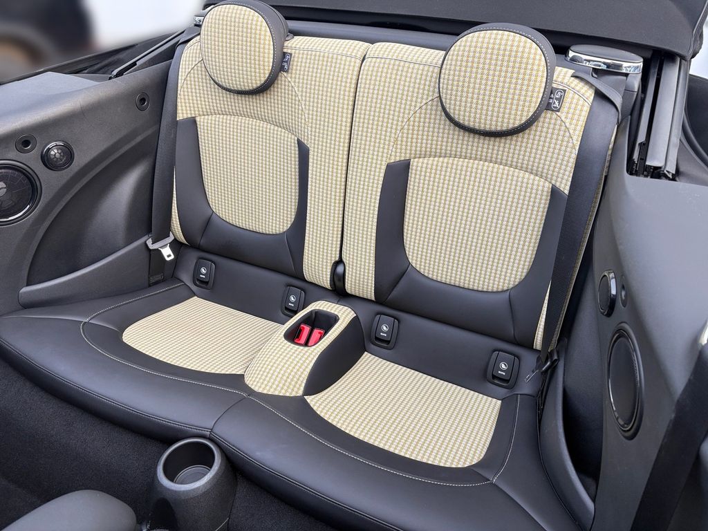 MINI Cooper Cabrio 2022