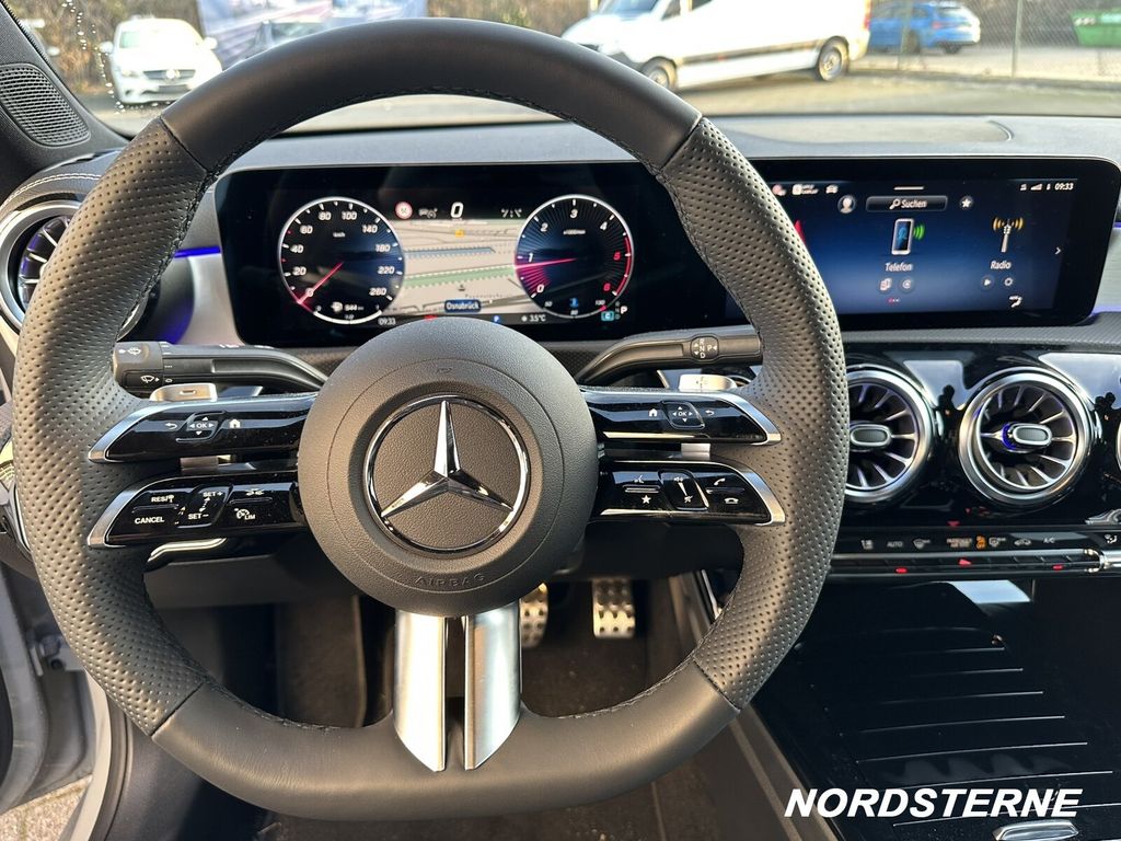 Mercedes-Benz CLA 200 2025