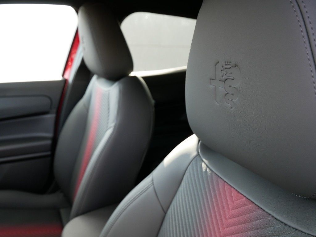 Alfa Romeo Junior 2026