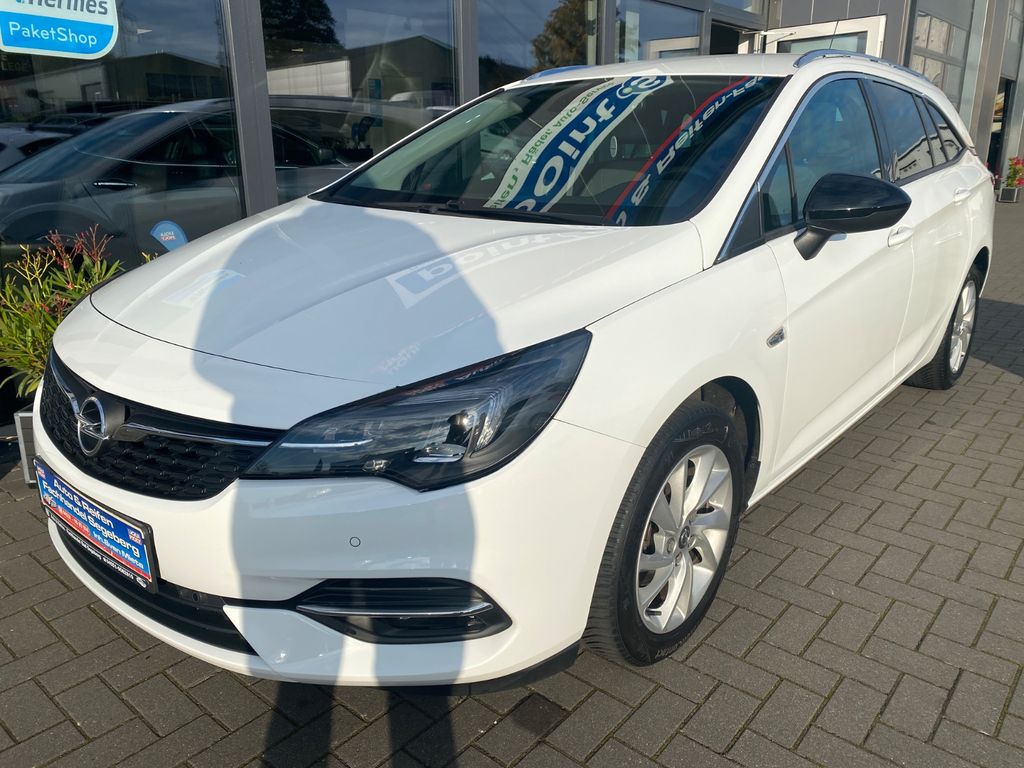 Opel Astra 2022