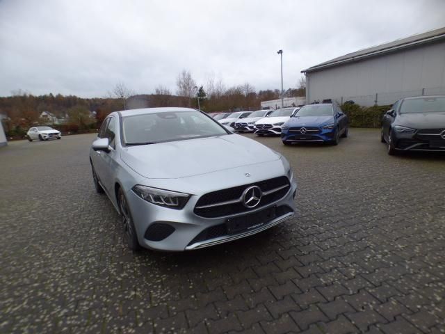 Mercedes-Benz A 200 2024