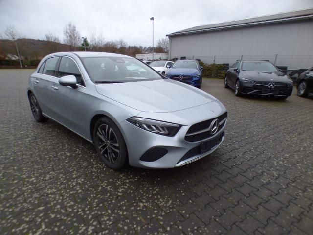 Mercedes-Benz A 200 2024