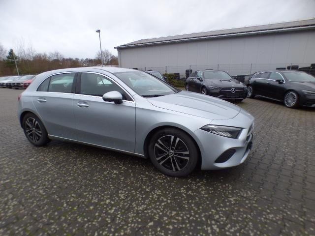 Mercedes-Benz A 200 2024