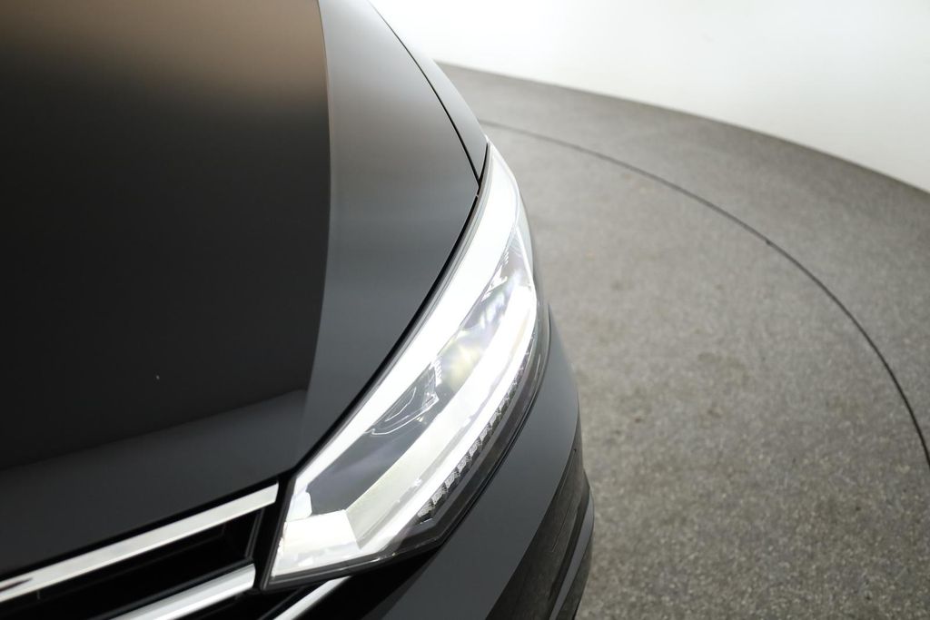 Volkswagen Touran 2025