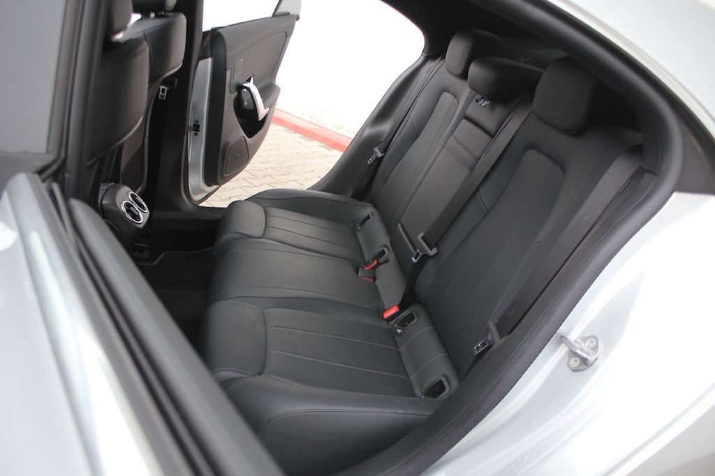 Mercedes-Benz CLA 200 2021