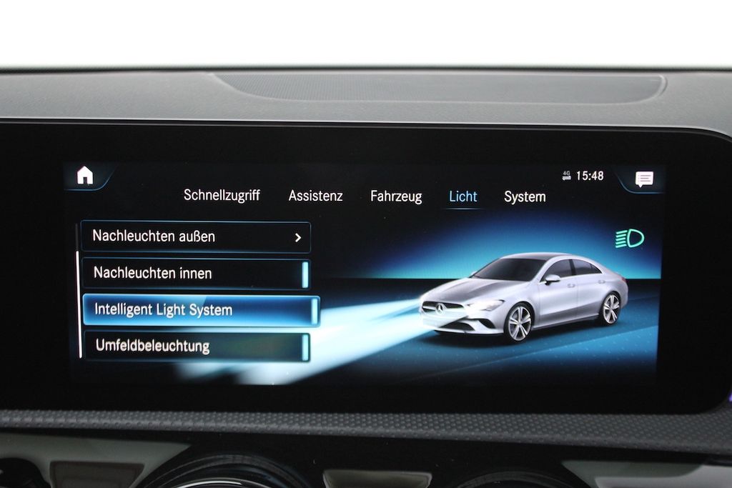 Mercedes-Benz CLA 200 2021