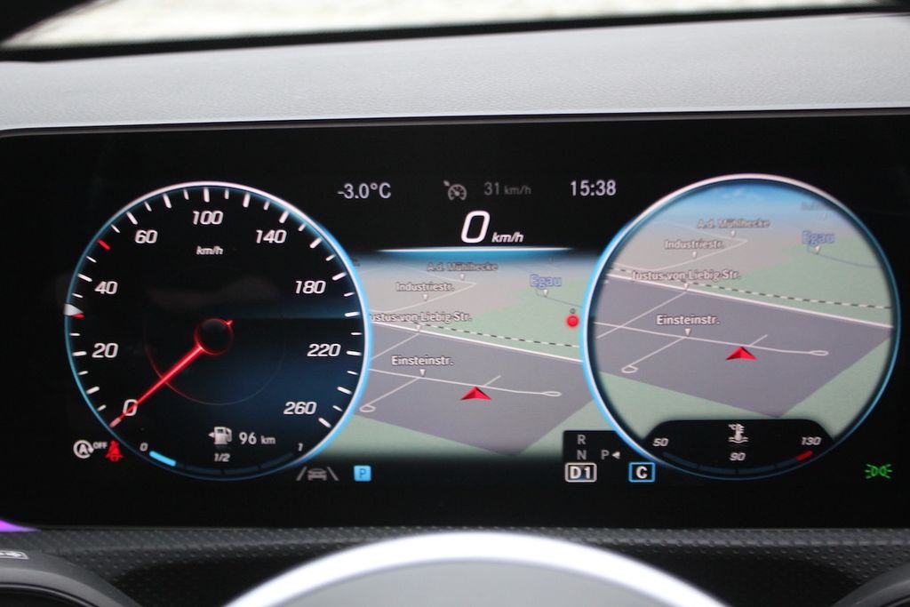 Mercedes-Benz CLA 200 2021