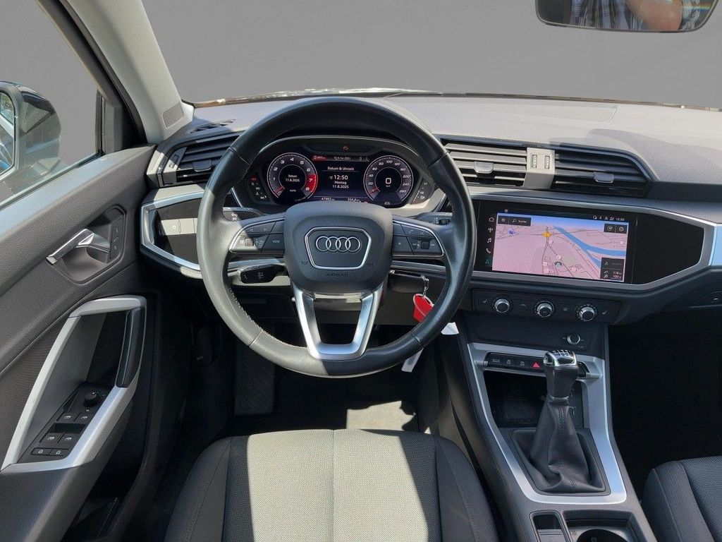 Audi Q3 2021