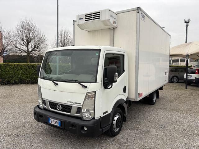 Nissan Cabstar 2015