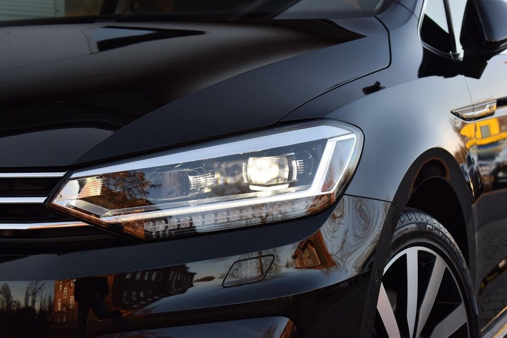 Volkswagen Touran 2025
