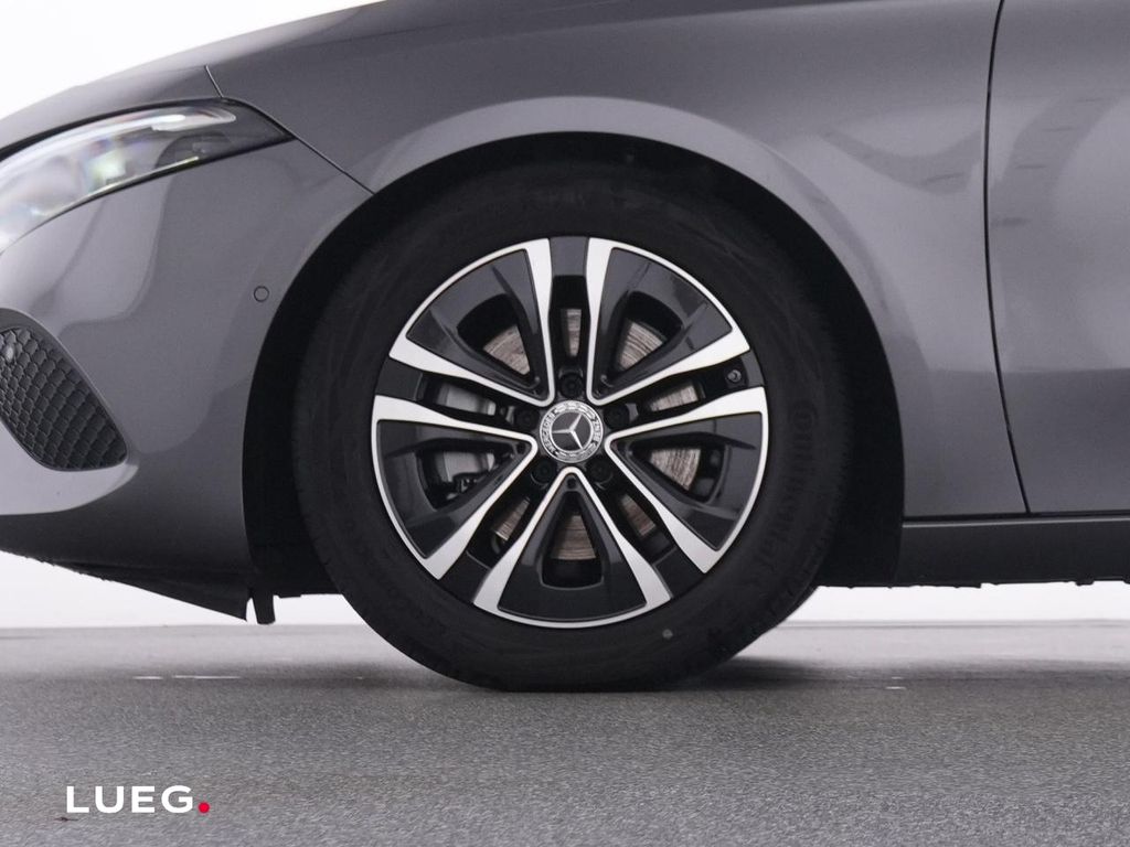 Mercedes-Benz A 180 2024