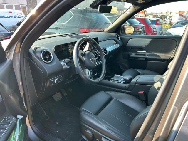 Mercedes-Benz GLB 180 2021