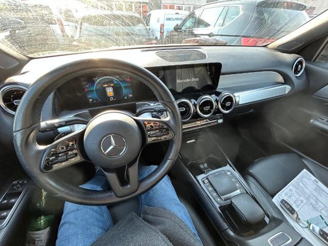 Mercedes-Benz GLB 180 2021